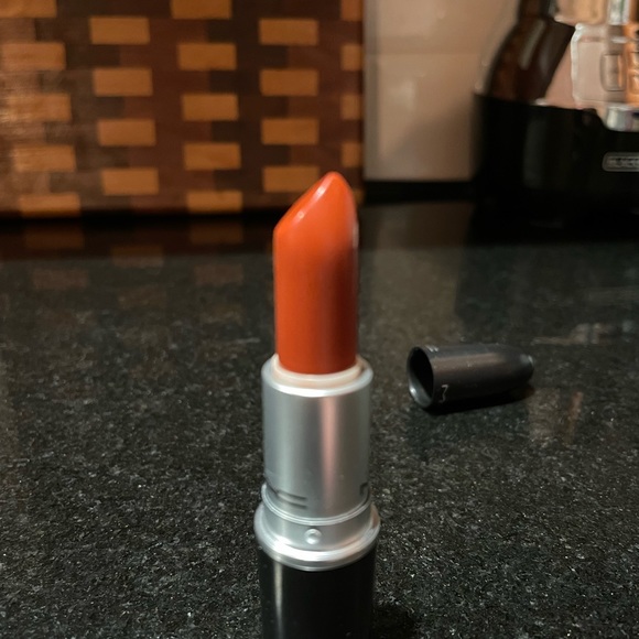 MAC Cosmetics Matte Lipstick - Picture 3 of 4